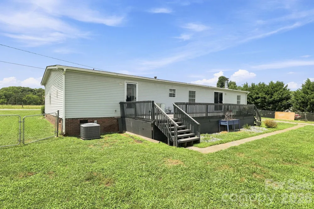 2299 Dellinger Drive Newton, NC 28658