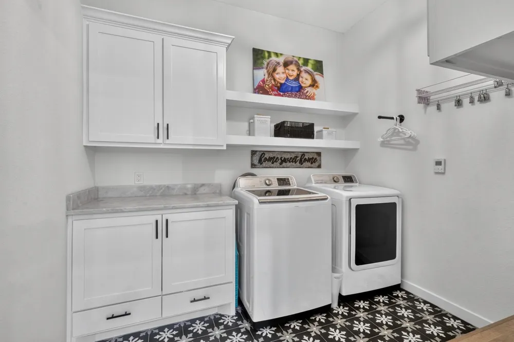 10104 Crown Point Iola, TX 77861