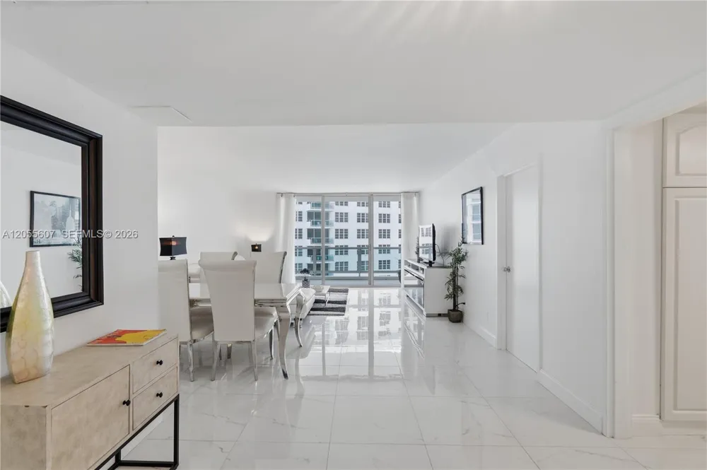 5151 Collins Ave #1027 Miami Beach, FL 33140