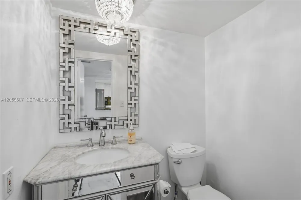 5151 Collins Ave #1027 Miami Beach, FL 33140