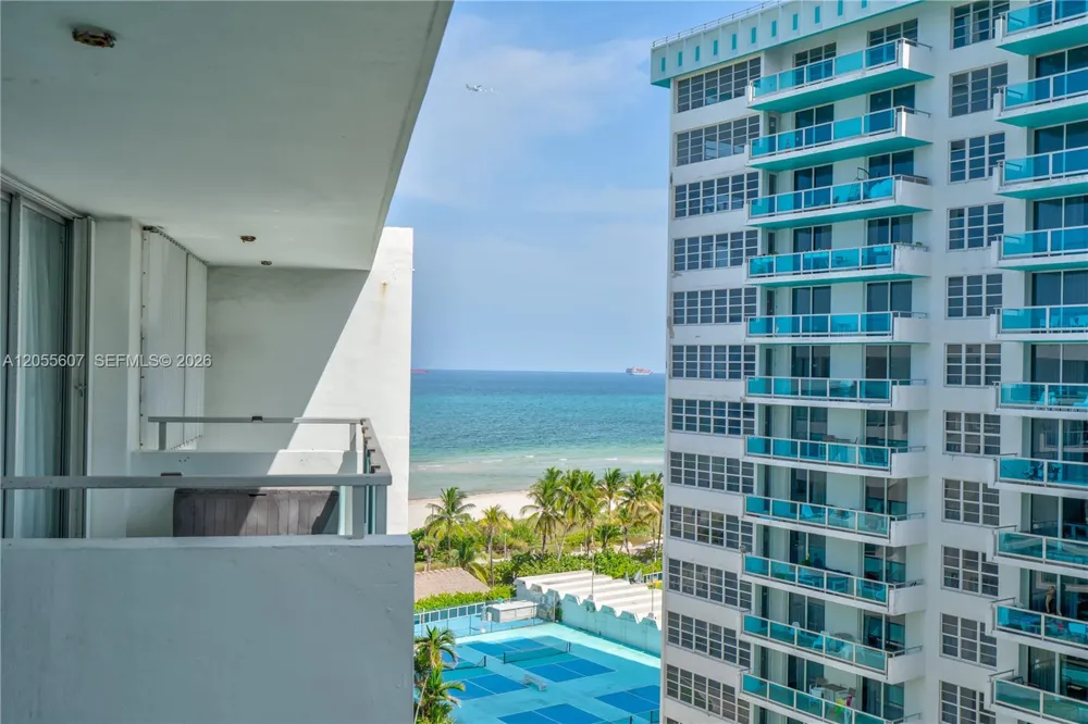 5151 Collins Ave #1027 Miami Beach, FL 33140