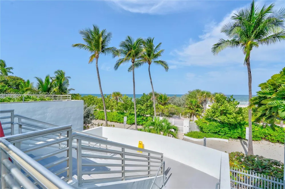 5151 Collins Ave #1027 Miami Beach, FL 33140