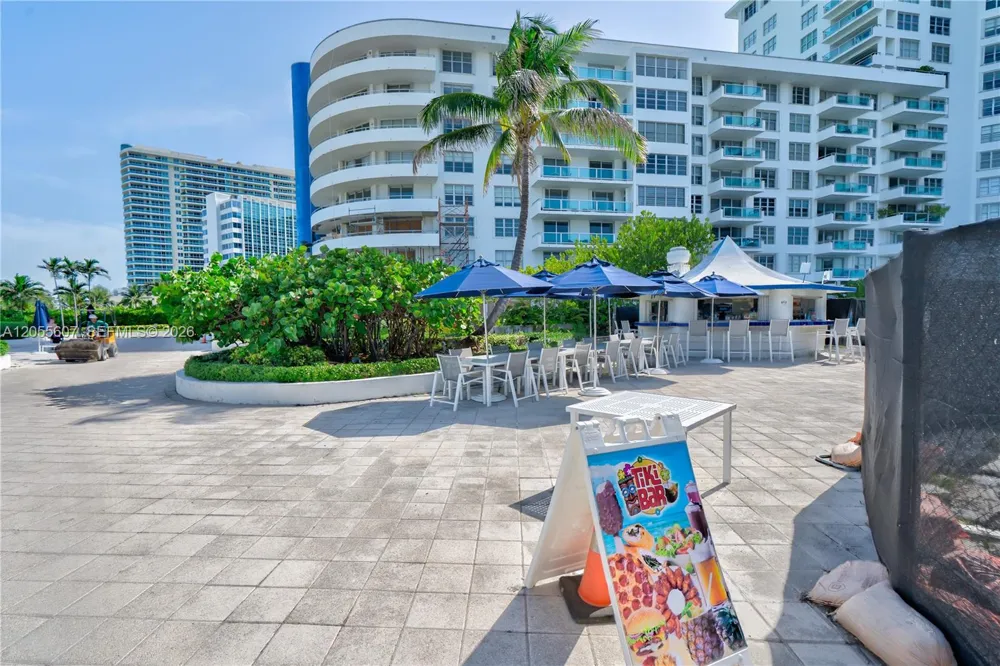 5151 Collins Ave #1027 Miami Beach, FL 33140