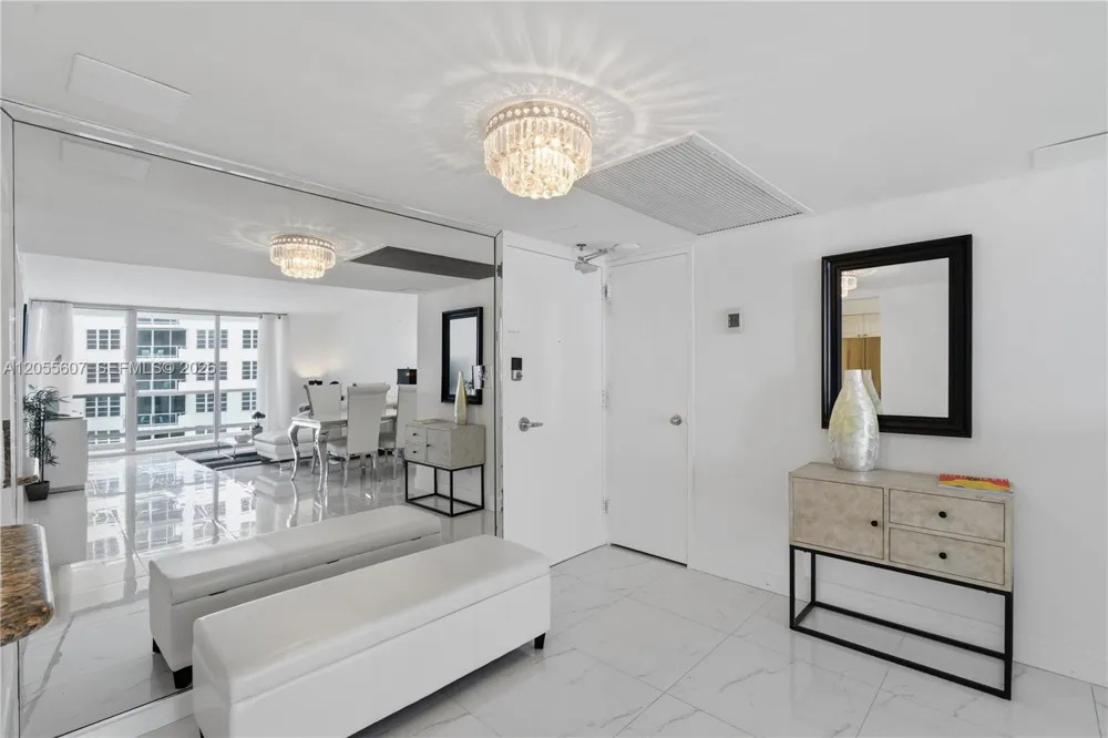 5151 Collins Ave #1027 Miami Beach, FL 33140