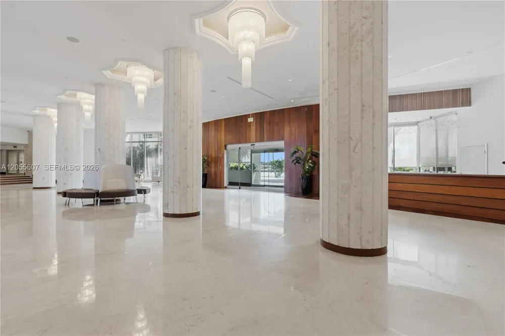 5151 Collins Ave #1027 Miami Beach, FL 33140