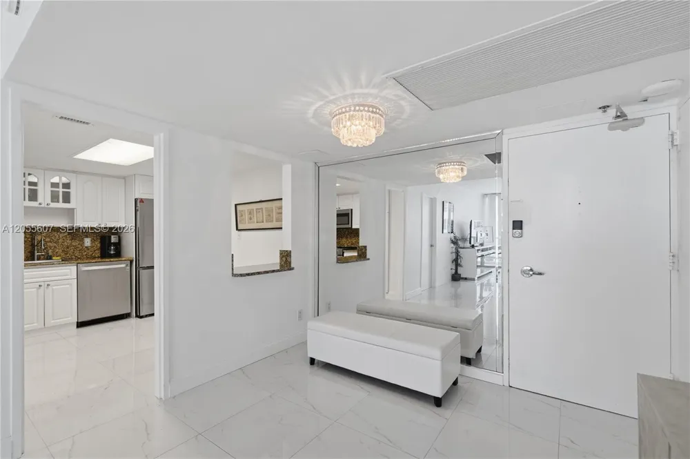 5151 Collins Ave #1027 Miami Beach, FL 33140