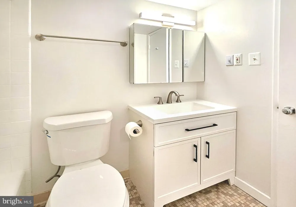 1280 21ST STREET NW #402 Washington, DC 20036