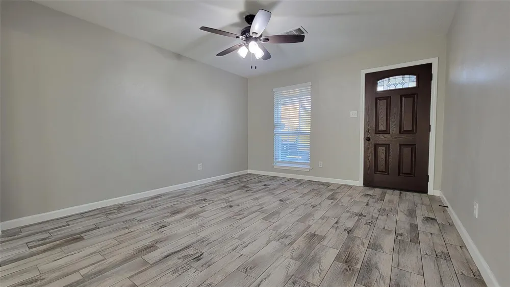 3819 Heatherbrook Drive Houston, TX 77045