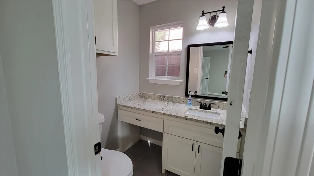 3819 Heatherbrook Drive Houston, TX 77045