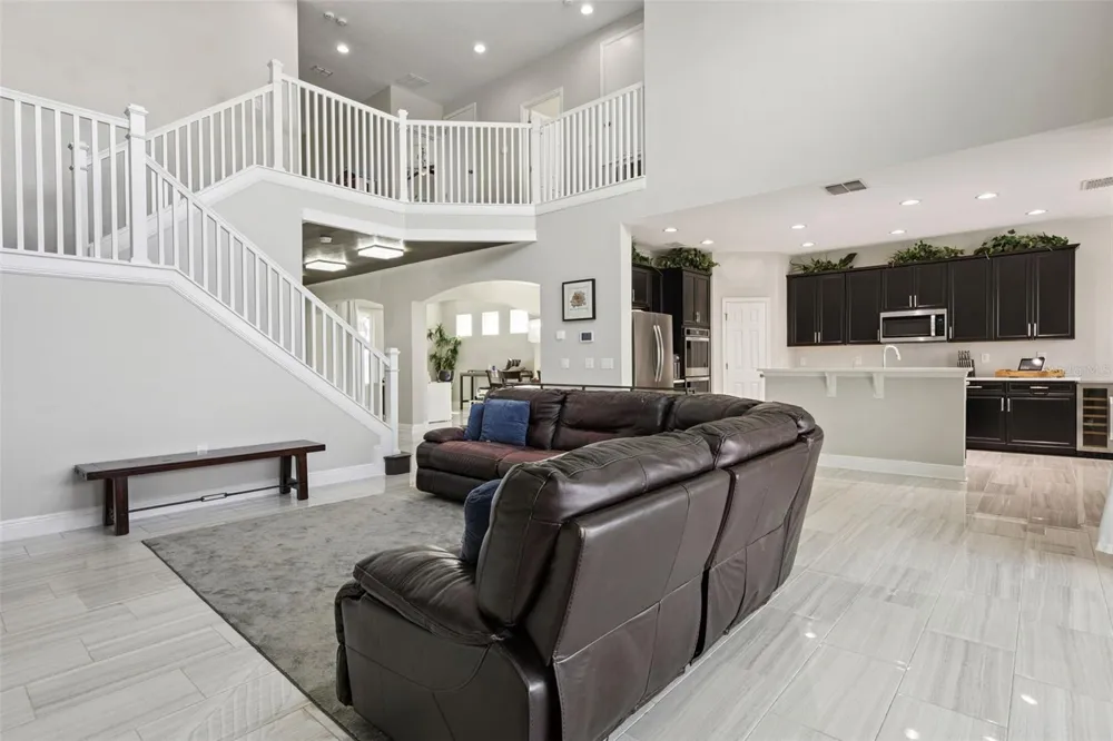 359 BLUE CYPRESS DRIVE Groveland, FL 34736