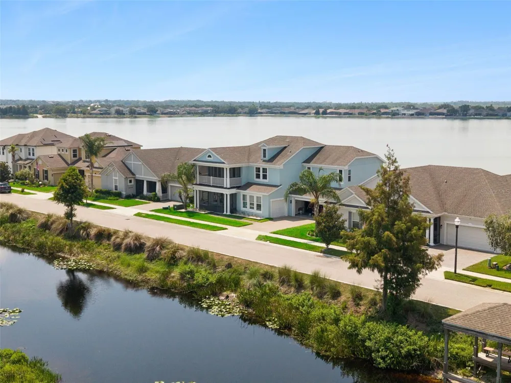 359 BLUE CYPRESS DRIVE Groveland, FL 34736