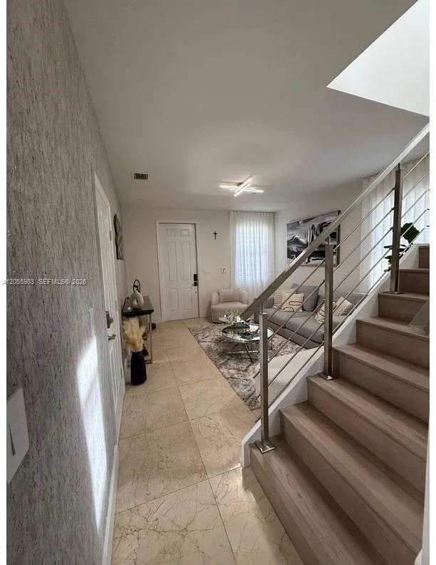 7022 NW 102nd Pl Doral, FL 33178
