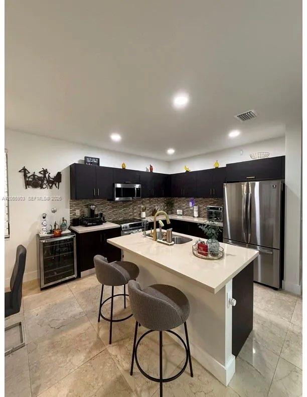 7022 NW 102nd Pl Doral, FL 33178