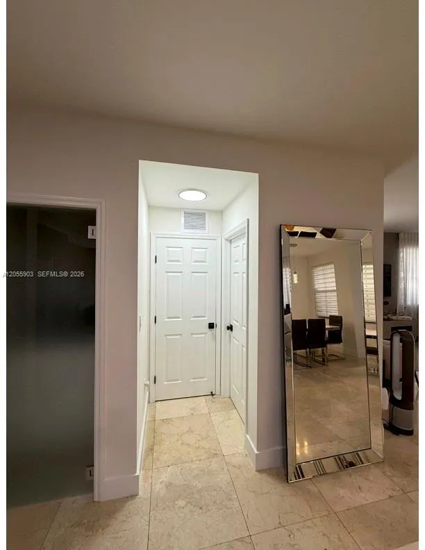 7022 NW 102nd Pl Doral, FL 33178