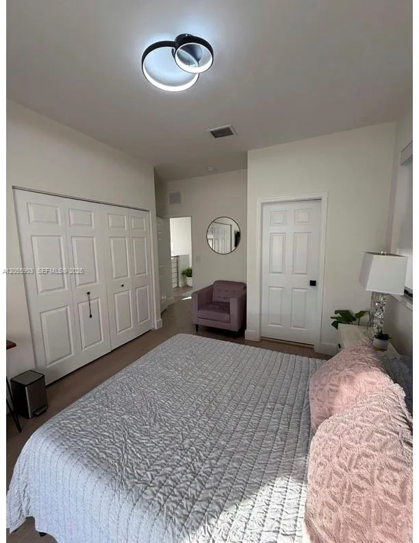 7022 NW 102nd Pl Doral, FL 33178