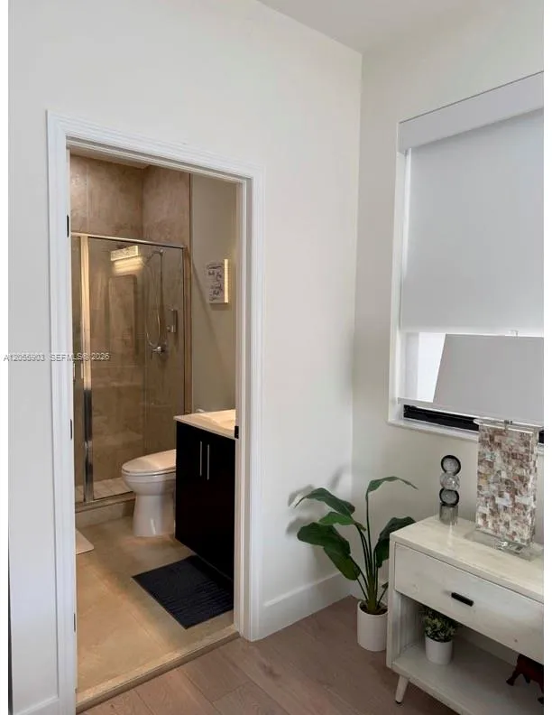 7022 NW 102nd Pl Doral, FL 33178