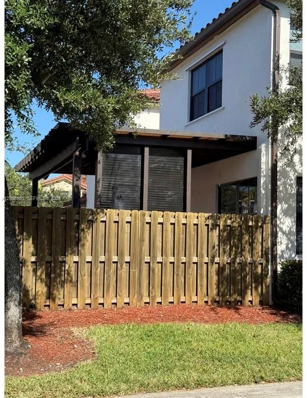 7022 NW 102nd Pl Doral, FL 33178