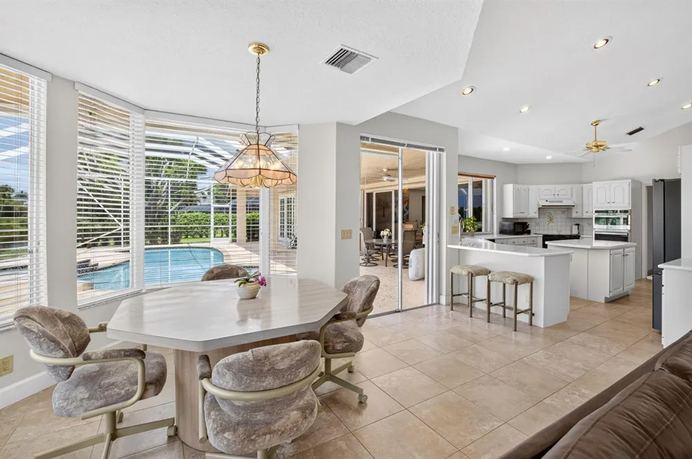 10192 Shireoaks Lane Boca Raton, FL 33498