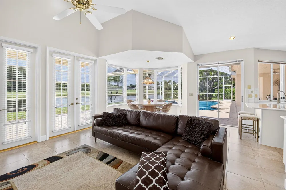 10192 Shireoaks Lane Boca Raton, FL 33498