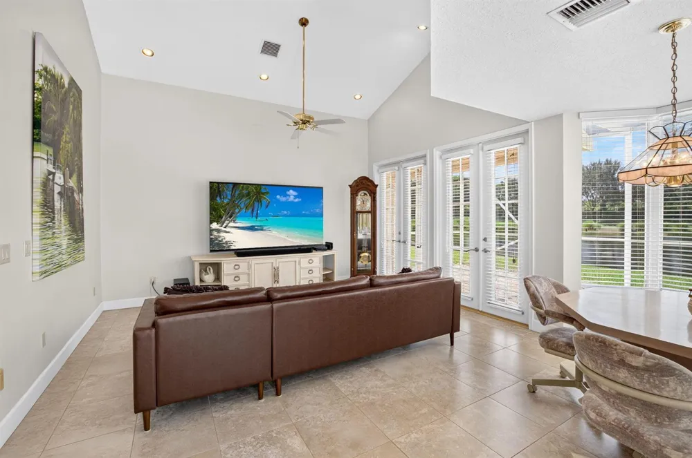 10192 Shireoaks Lane Boca Raton, FL 33498