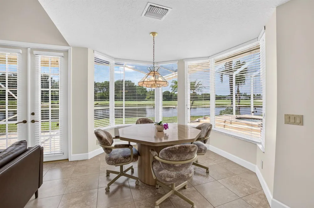 10192 Shireoaks Lane Boca Raton, FL 33498