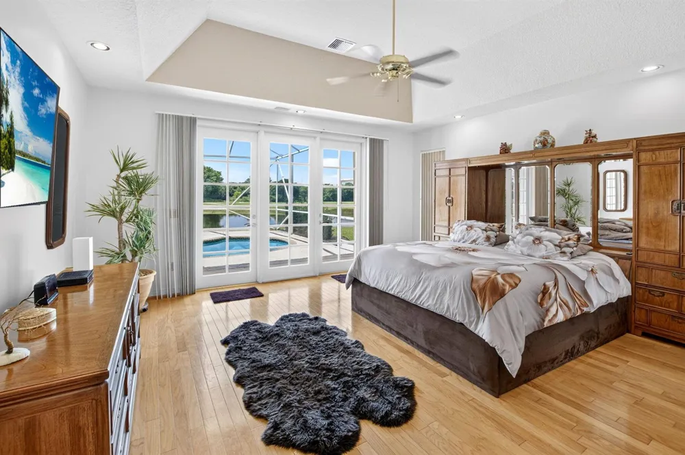 10192 Shireoaks Lane Boca Raton, FL 33498