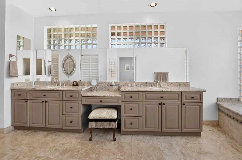 10192 Shireoaks Lane Boca Raton, FL 33498