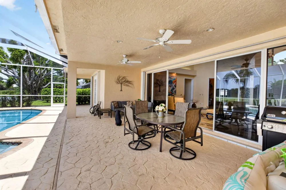 10192 Shireoaks Lane Boca Raton, FL 33498