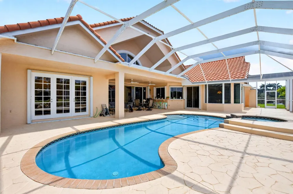 10192 Shireoaks Lane Boca Raton, FL 33498
