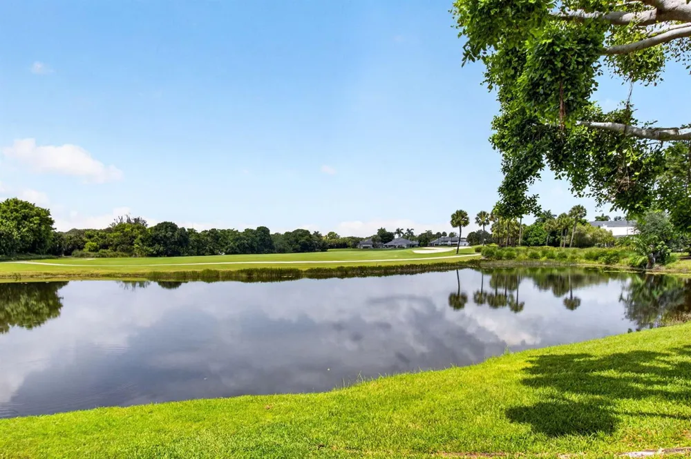10192 Shireoaks Lane Boca Raton, FL 33498