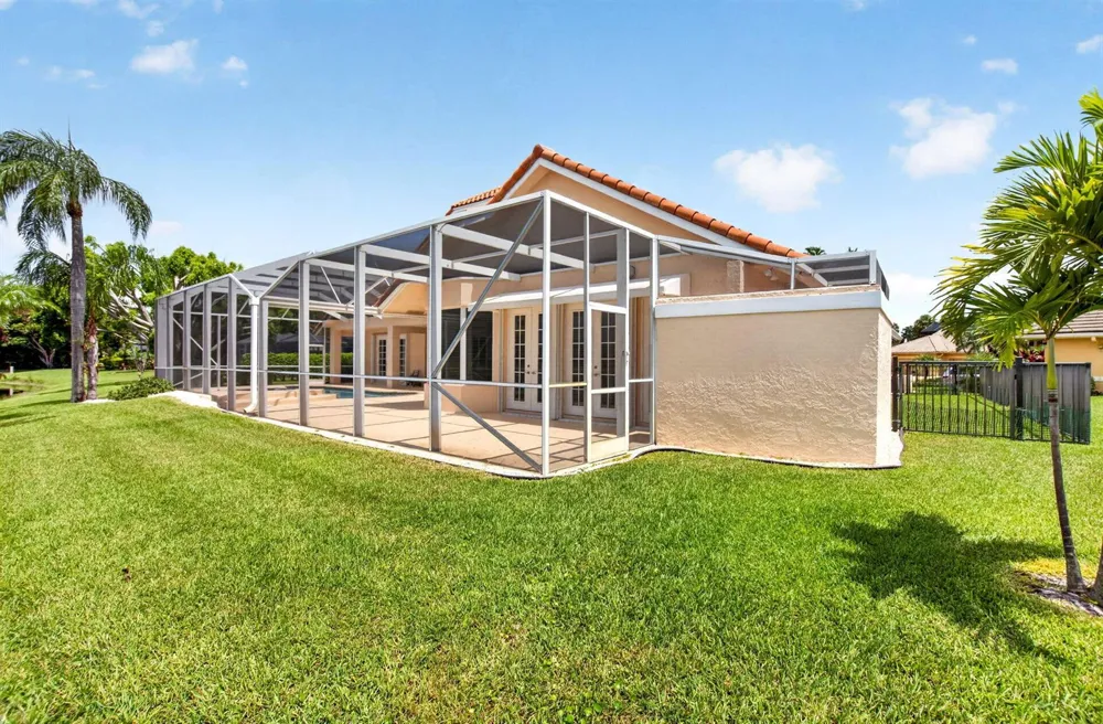 10192 Shireoaks Lane Boca Raton, FL 33498