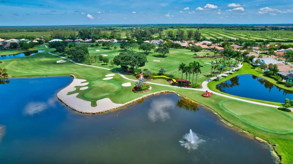 10192 Shireoaks Lane Boca Raton, FL 33498