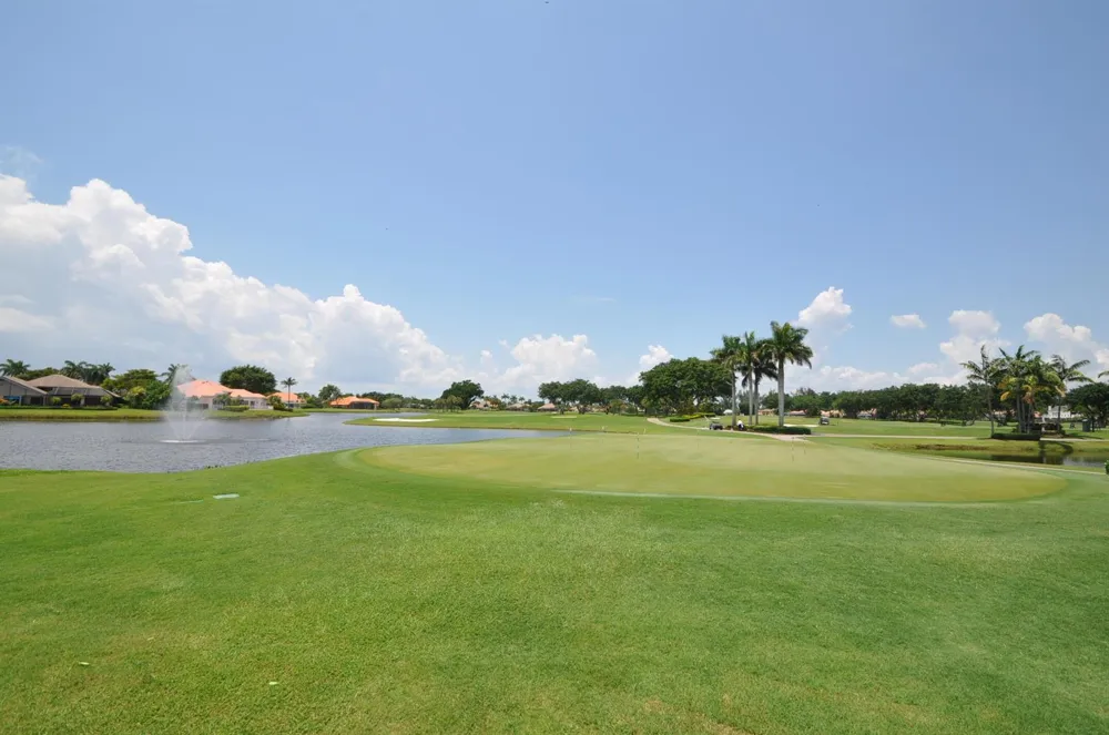 10192 Shireoaks Lane Boca Raton, FL 33498