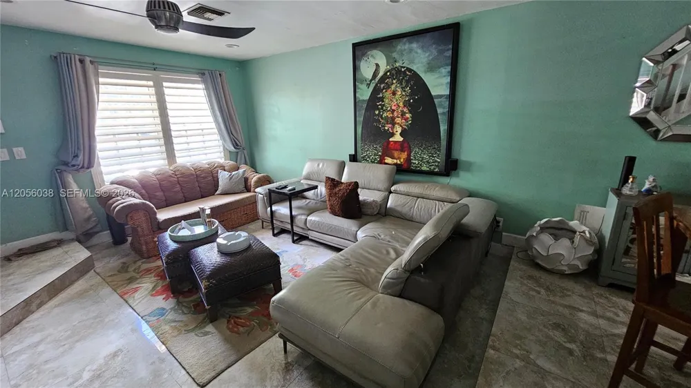 7252 Woodmont Ave Tamarac, FL 33321