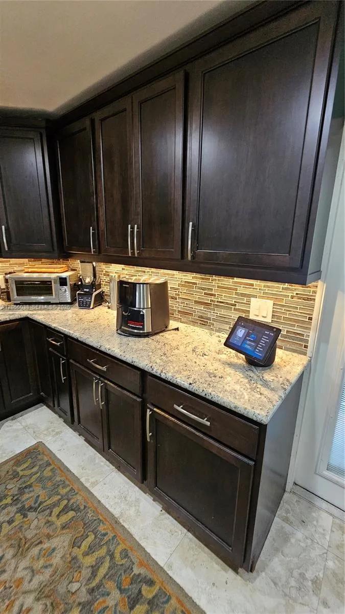7252 Woodmont Ave Tamarac, FL 33321