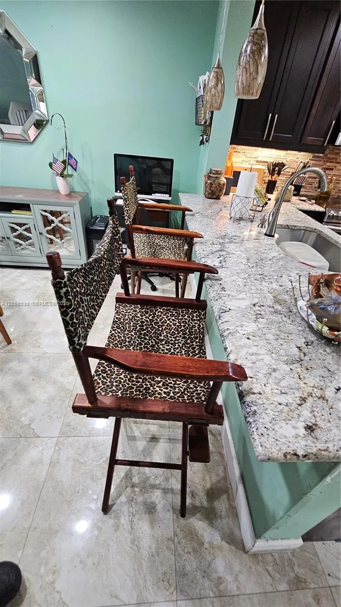 7252 Woodmont Ave Tamarac, FL 33321