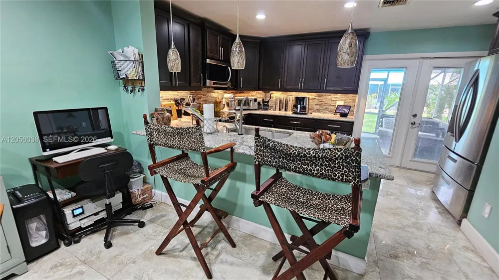 7252 Woodmont Ave Tamarac, FL 33321