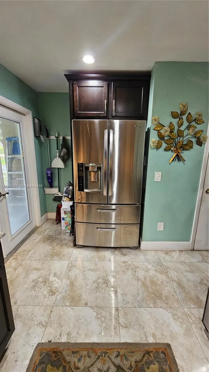 7252 Woodmont Ave Tamarac, FL 33321
