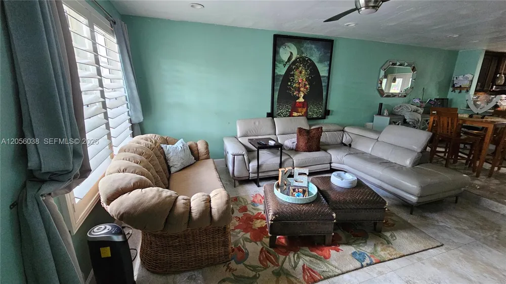 7252 Woodmont Ave Tamarac, FL 33321