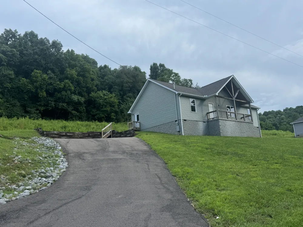2065 Collier Rd Lewisburg, TN 37091