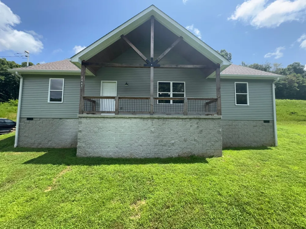2065 Collier Rd Lewisburg, TN 37091