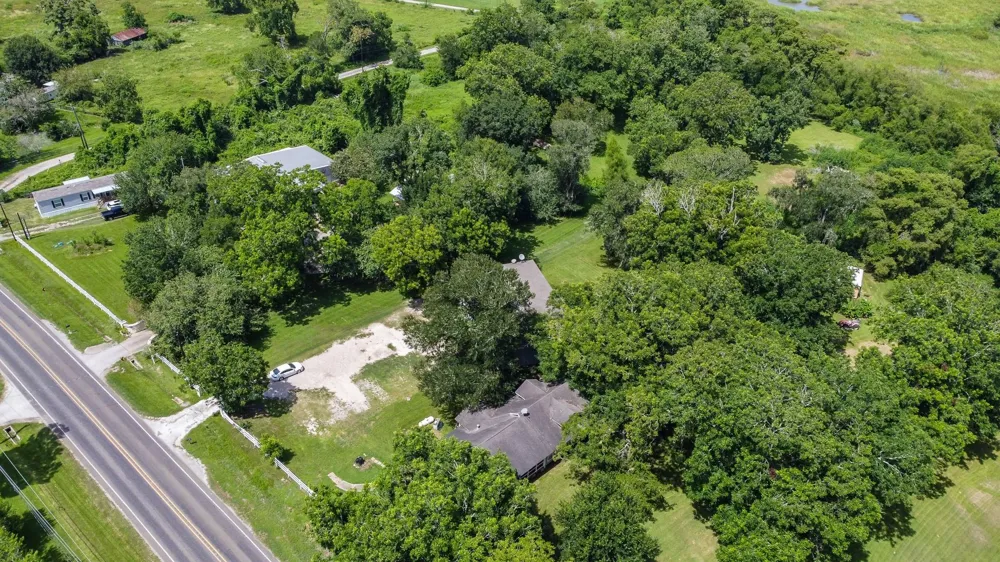7807 Fm 565 Road Baytown, TX 77523