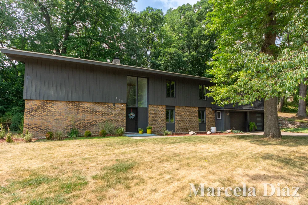 3431 Tricklewood Drive SE Cascade Charter Township, MI 49546