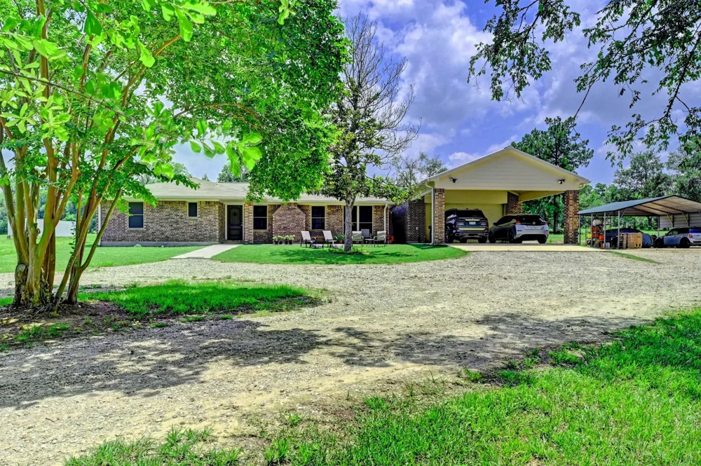 15508 Highway 105 E Plantersville, TX 77363
