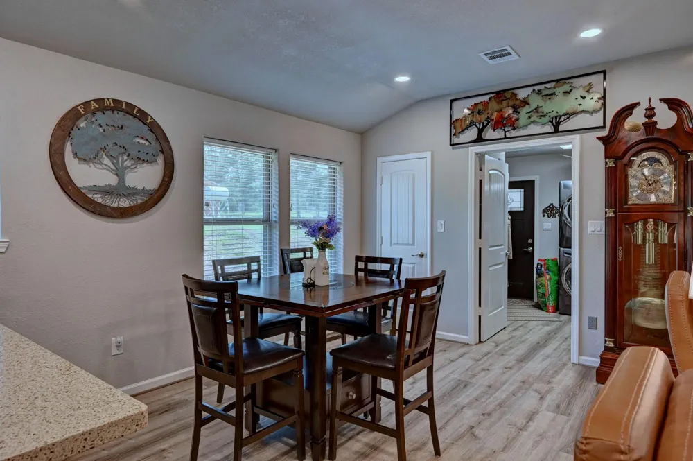 15508 Highway 105 E Plantersville, TX 77363
