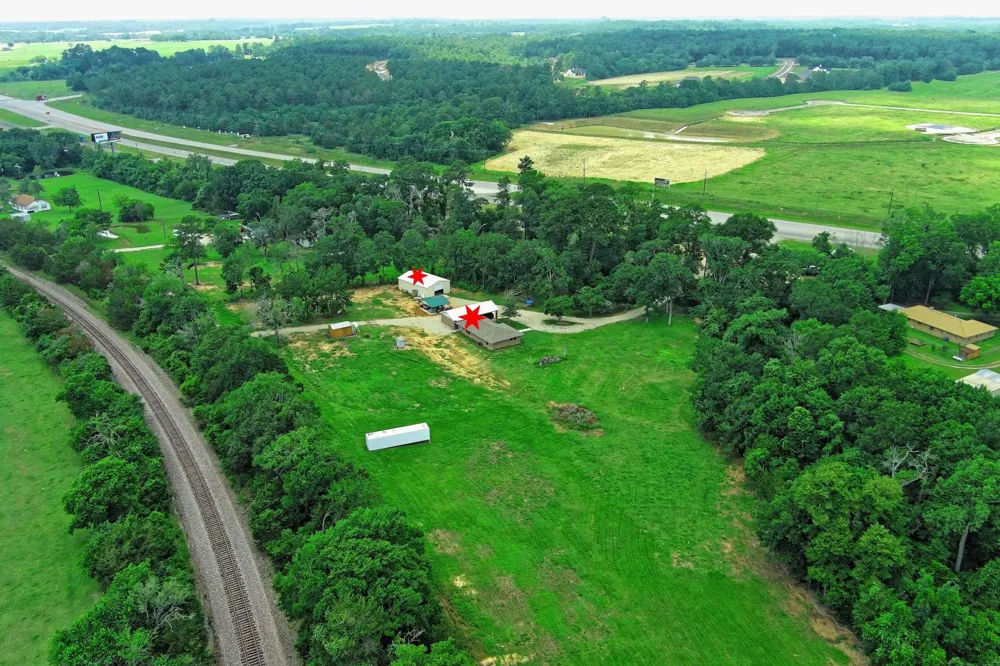 15508 Highway 105 E Plantersville, TX 77363