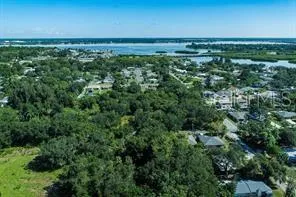 2801 11TH AVENUE E Bradenton, FL 34208