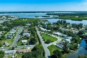 2801 11TH AVENUE E Bradenton, FL 34208