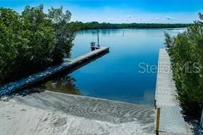 2801 11TH AVENUE E Bradenton, FL 34208