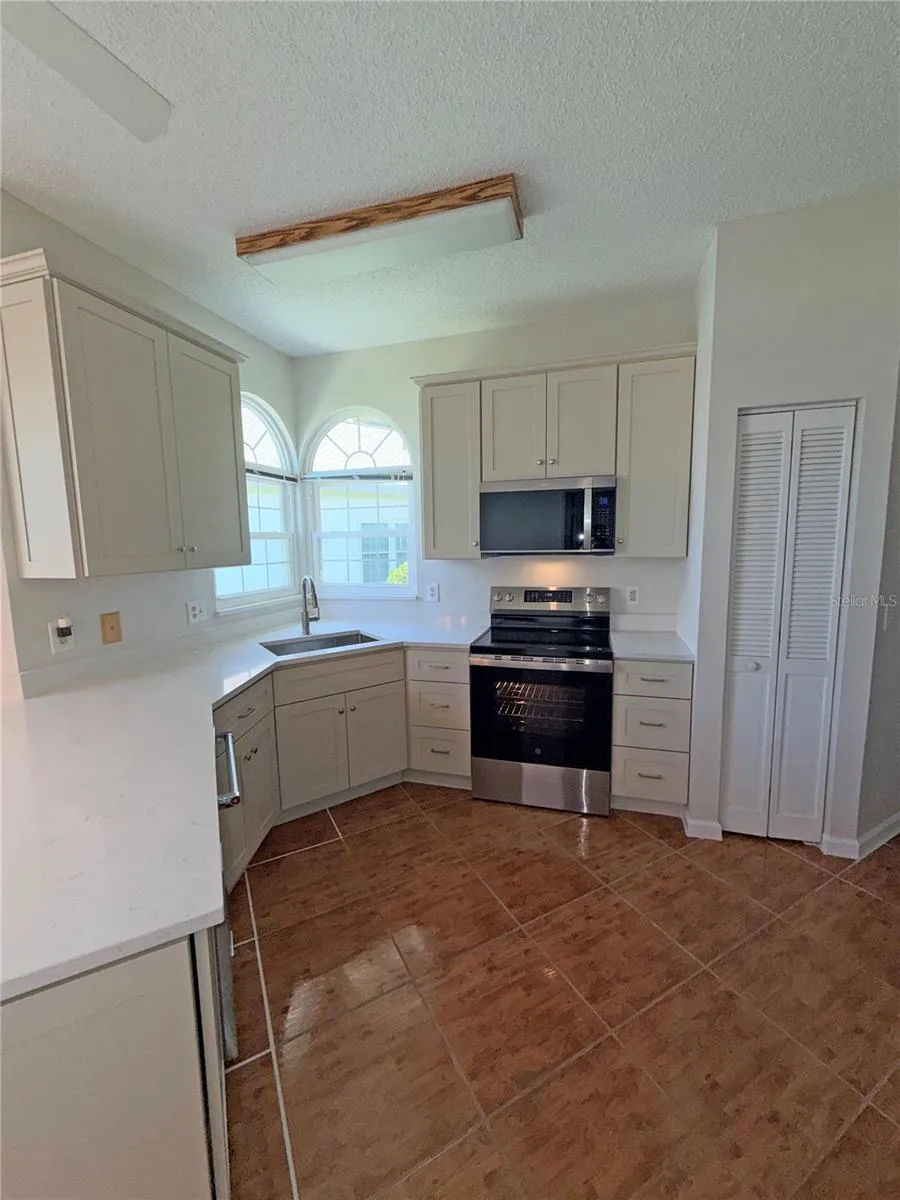 11333 PINK BLOSSOM COURT Orlando, FL 32821